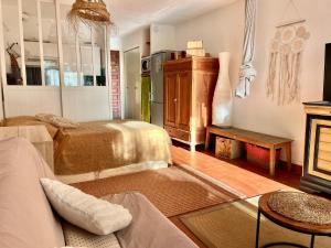 Appartements Appartement 3 pers - piscine - clim - parking : photos des chambres