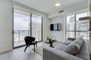 227-2500FU DOWNTOWN MIAMI 1 BEDROOM CONDO