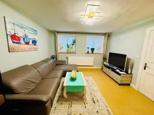 Moderne Ferienwohnung in Kiel-Holtenau, Strandnähe, 2 Zimmer, voll ausgestattet, gute Anbindung - Kiel