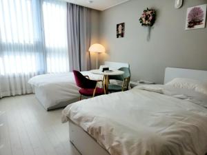 Daegu Starbnb DSR Residence Hotel lily