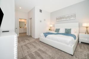 8889-101CC CHAMPIONS GATE,CONDO + GAME ROOM