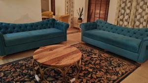 Private Golf course villa, 30 min from Gurgaon