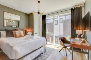 Nostalgic Vibes - City View - Rooftop Balcon