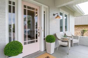 The Pink Door Beauty Stunning and Fresh