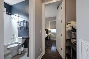 Southside Extraordinaire Walk to Gulch Lux Four Bedroom