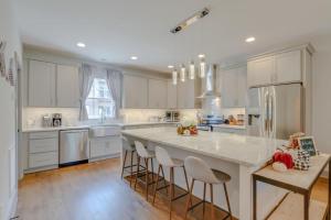 Music City Finest in Edgehill 2500 Square Feet