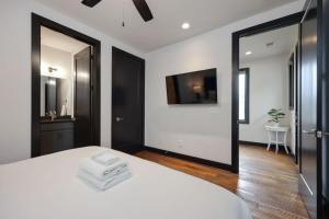 Two Townhomes Blue Dreams and Rustic Elegance