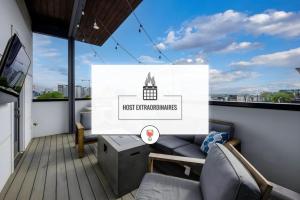 Two Townhomes Blue Dreams and Rustic Elegance