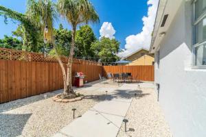Fab 4BR Twin Villas Near Design District and Wynwood