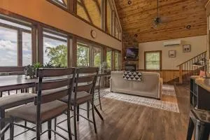 Mountain Crest Cabin- Spring Getaway With A Beautiful View - Saint Joe