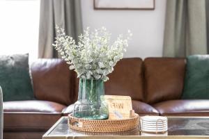 Mid-Century Modern Retreat in Little Italy