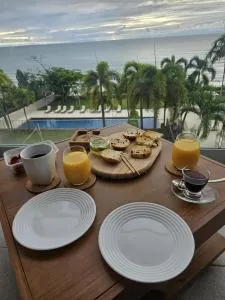 Escape to the Pacific of Panama - Чаме