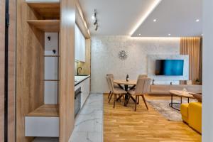 Gomax 3 & spa Apartman Monana