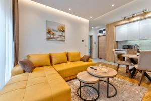 Gomax 3 & spa Apartman Monana