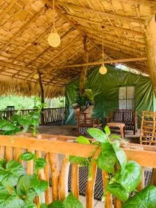 Thanamal-villa - Kudawewa