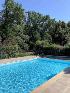 Appartements Charmant T3 avec jardin et piscine : photos des chambres