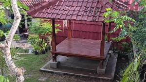 Kubu Telaga Guest House