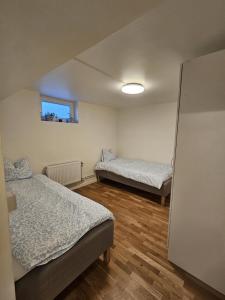 Entire Apartment 50 sqm Modern & Free Parking