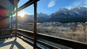 Busteni Mountain View Suites by the River - EV Plug