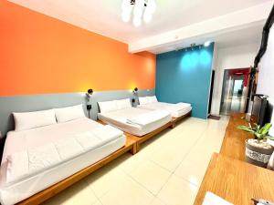 Phòng gia đình với phòng tắm riêng. (Family Room with Private Bathroom)