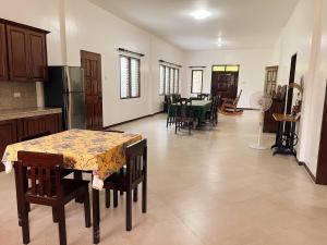 Casa Carmencita Cebu - Ocean and garden villa in Asturias, Cebu