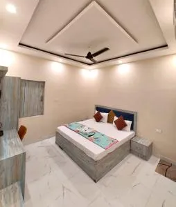 HOTEL Shivansh Palace Inn Bhubhneshwar - Fully-Air-Conditioned Hotel at Prime Location, Best Customer Service Experience - Nayāgarh