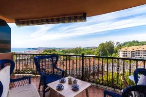 Outdoor apartment with panoramic views