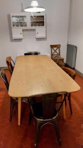 JARDIN & VUE MER Maison des années 20 proche du centre historique