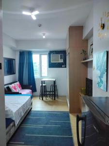 Nix Staycation MPlace Tower D 5th Floor - Apartamentos, Manila