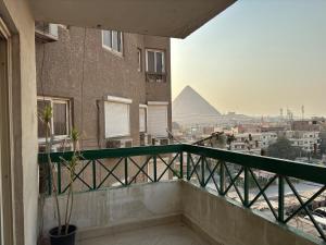 Granny pyramids house