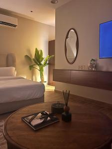 Studio with a private entrance that can and smells 1Q