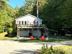 20 Mile Bay - Lake View - 4 Bedroom - Winnipesaukee