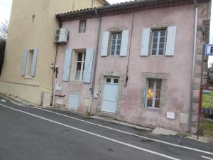 Maison Rose - Maison de village avec jardin privé, centre Capestang