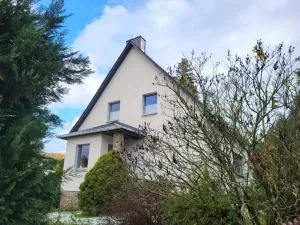 Luxuriöses Ferienhaus - Lottas Landhaus - Neukirchen