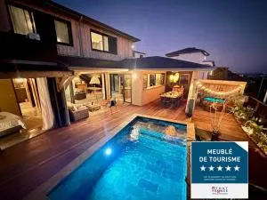 Villa Les Songes Bleus, sa piscine, son Spa et sa vue sur l'Océan Indien - Grands Bois