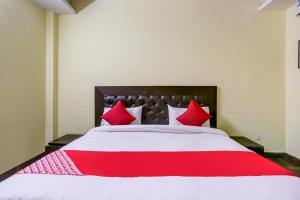Hotel O Ashish Residency