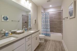 City Overlook Luxury Amenities Minutes to Downtown