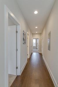 City Overlook Luxury Amenities Minutes to Downtown