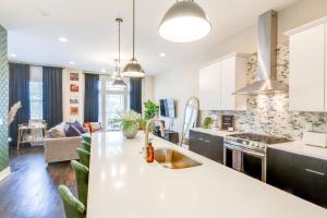 The Ultimate Double Rooftop Deck with Skyline Views