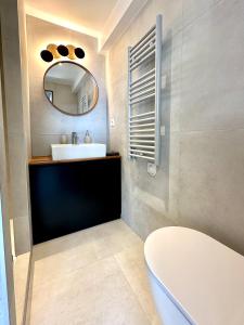 Laureto beach & E1027-Le Corbusier