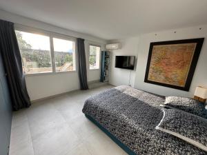 Laureto beach & E1027-Le Corbusier