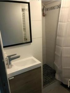 Appartements Le Nid, petit studio cosy et central : photos des chambres