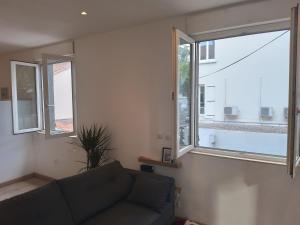 Superbe appartement rénové à 250m des remparts