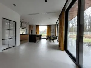 Ostatni dom po lewej - Kamieniec Wrocławski