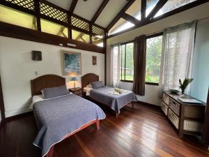 Hotel Kenaki Lodge