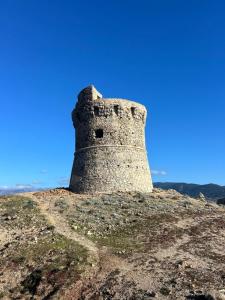 T2 neuf situation Topissime village de Cargèse Vue mer Toutes commodités