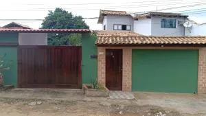 Casa independente de 4 quartos e Piscina! - Fazendinha