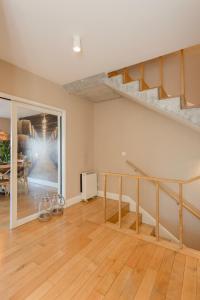 Local 167 - Oporto View House