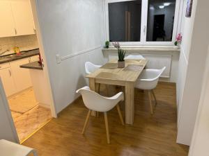 Skyline Retreat Jedes Zimmer mit TV