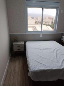 Falcão 100 mts praia de Bombas